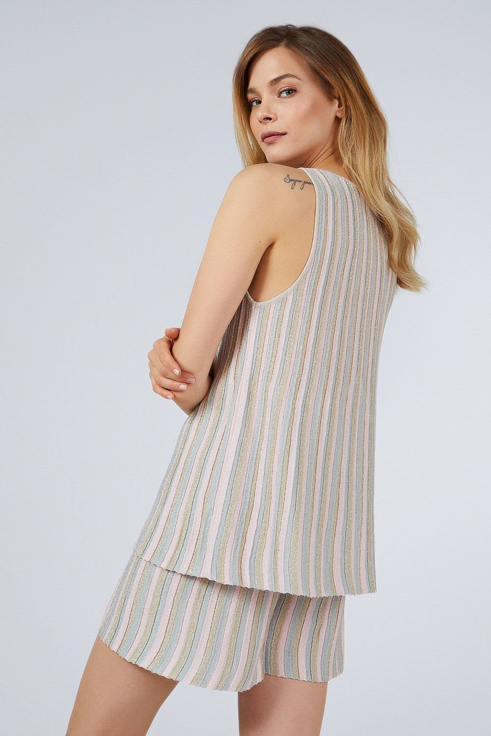 THREE COLOUR LUREX SHORT