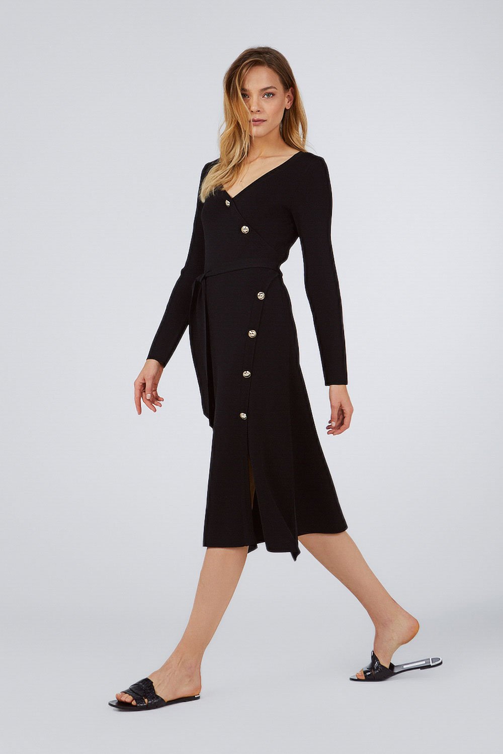 V-NECK BUTTON DRESS BLACK