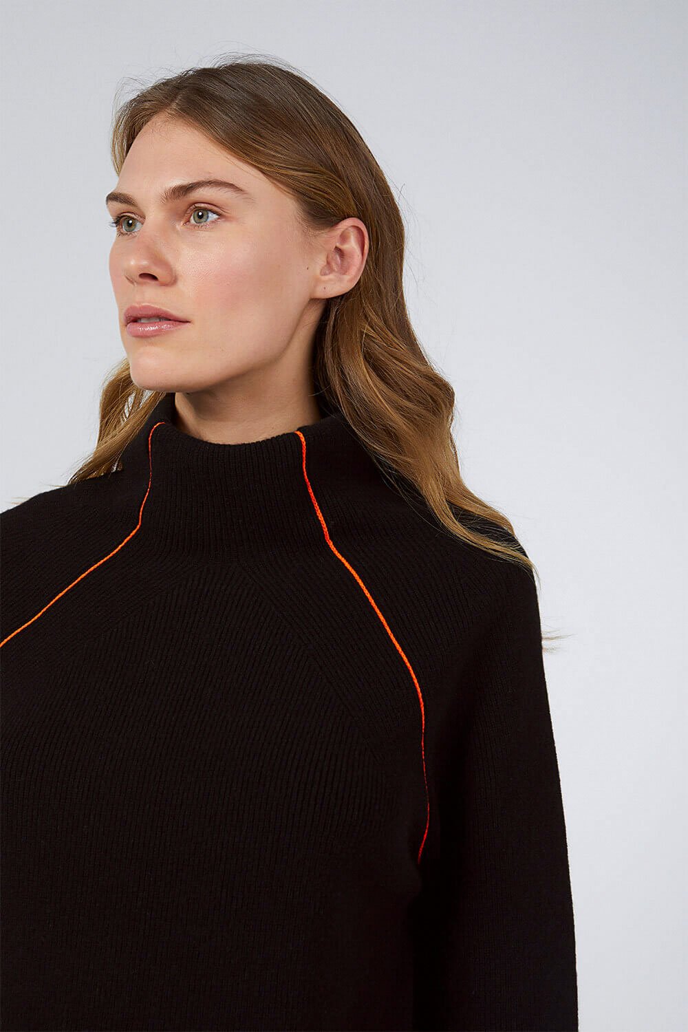 HIGH NECK CASHMERE SWEATER BLACK