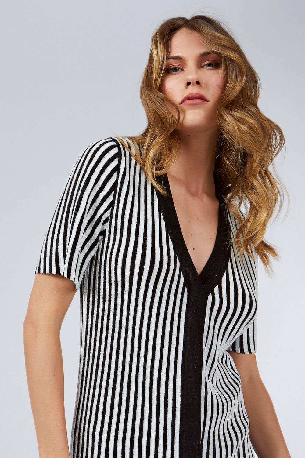 BLACK & WHITE LUREX CARDIGAN/ DRESS