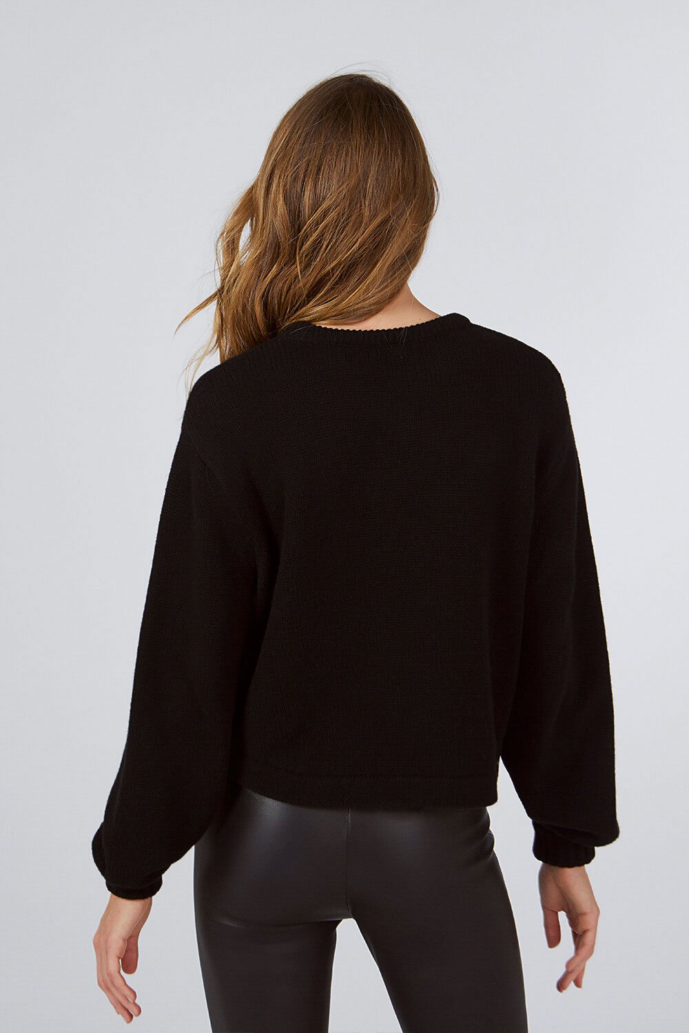 CREW NECK CASHMERE SWEATER