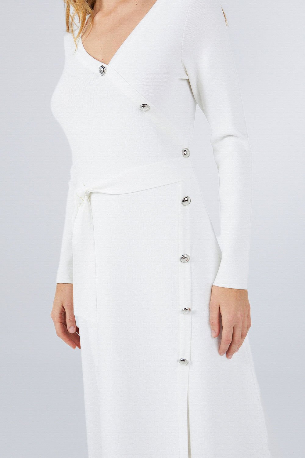 V-NECK BUTTON DRESS WHITE