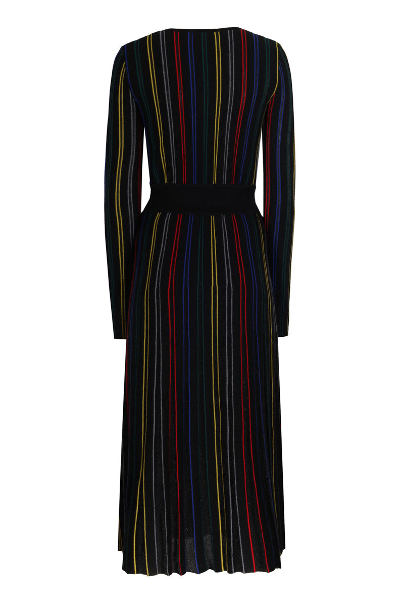 V NECK PLEATED DRESS